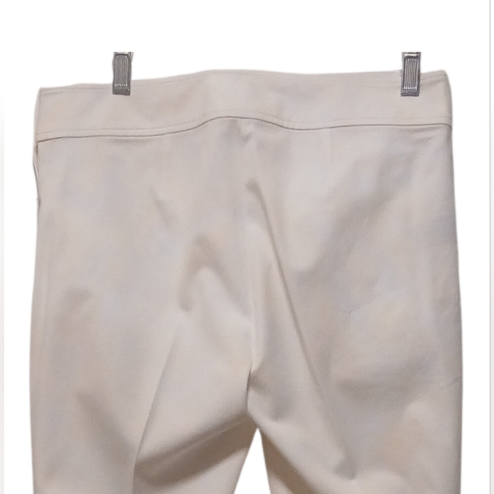 Lauren Ralph Lauren - Ivory Colored Ankle Pants W/2 Buttons & 7" Zipper, Size 6 - Picture 7 of 7